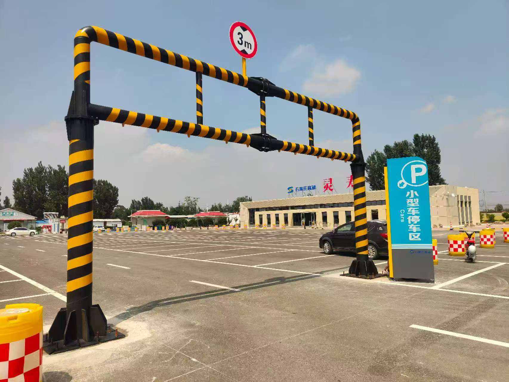 石河子市公路标杆限高架 - 价格